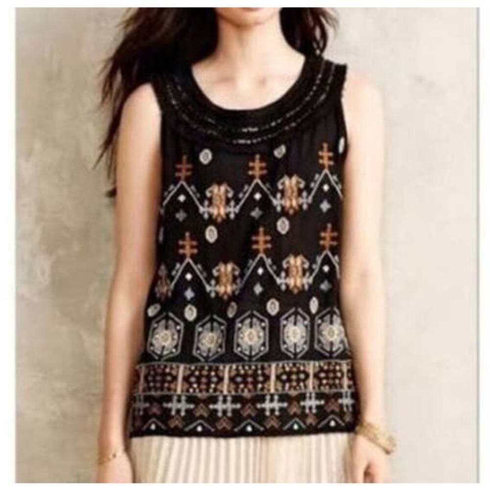 Akemi & Kin Anthropologie navy blue embroidered tank top size XS